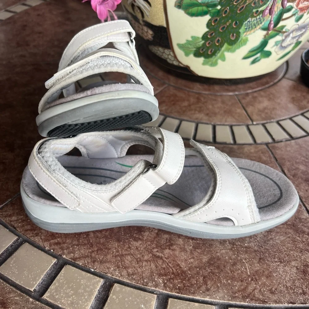 Kids Sandals - White